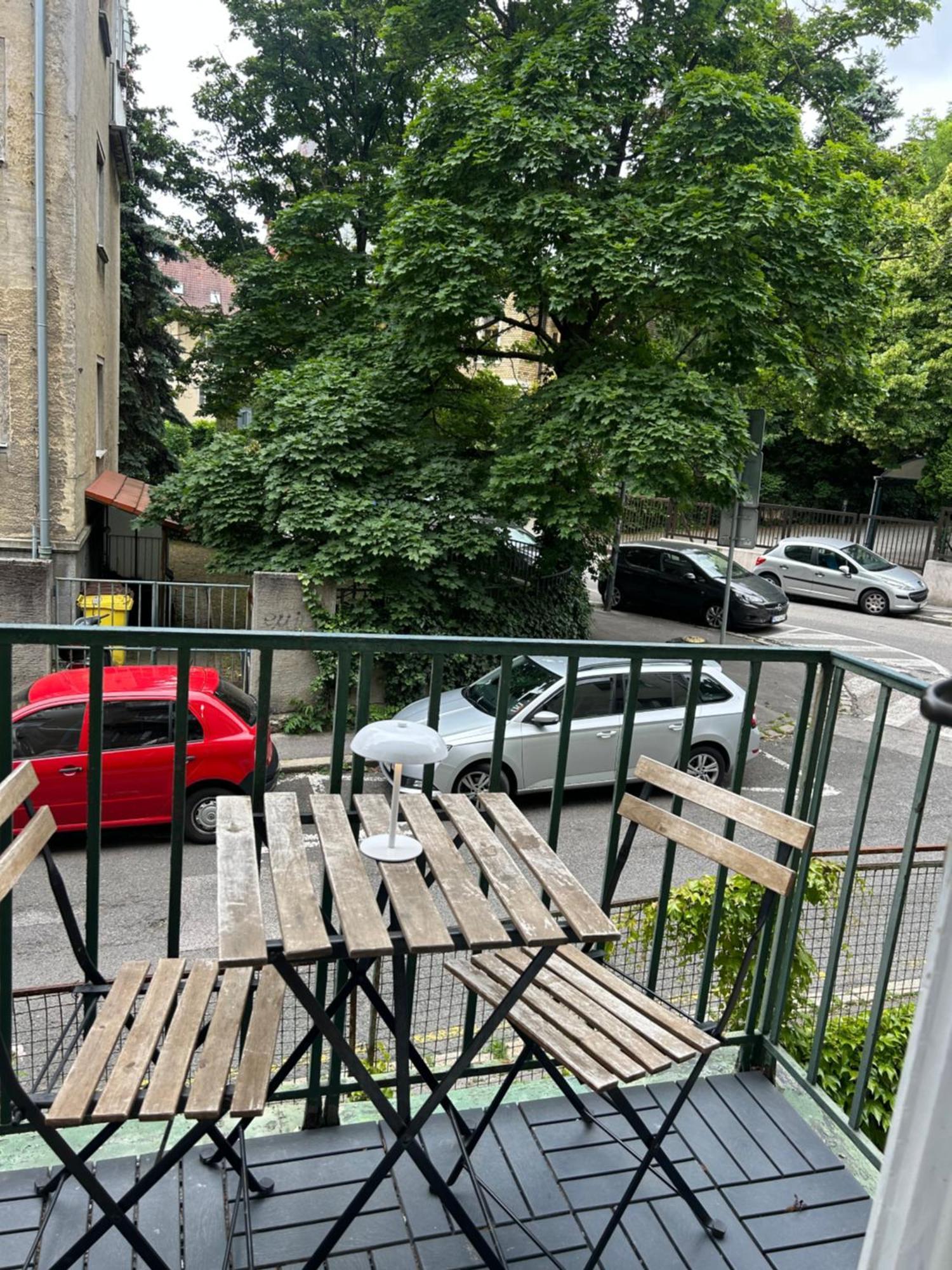 Franakrala Apartment In Old Town With Balcony Bratislava Buitenkant foto